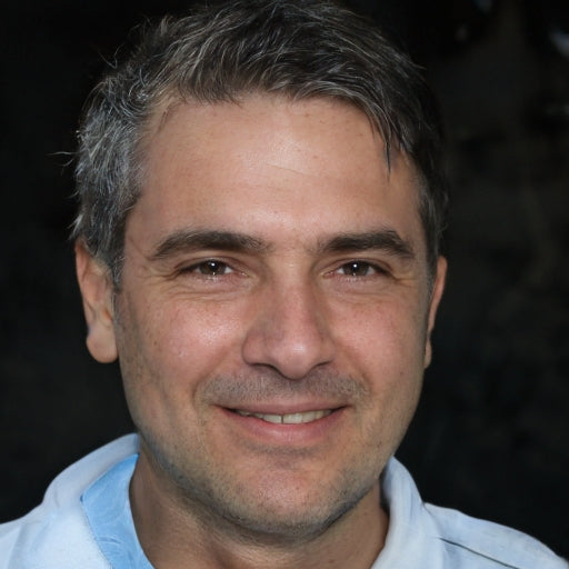 <em>Camilo Pérez </em>(<strong>Bogotá </strong>🇨🇴)