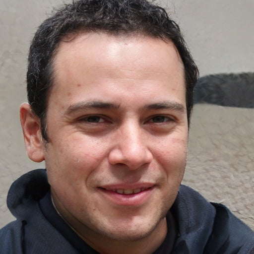 <em>Camilo </em>Gomez<em> </em>(<strong>Bogotá </strong>🇨🇴)